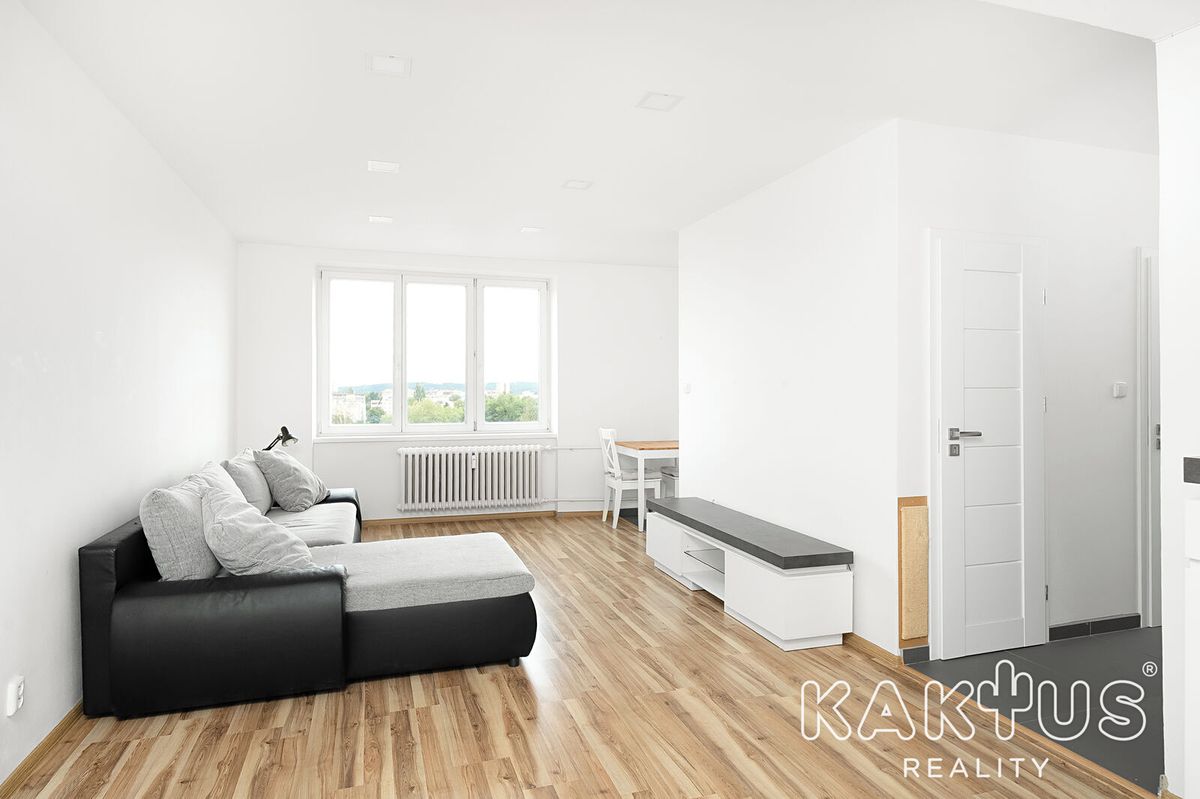 Pronájem bytu 2+kk 52 m² – fotografie 3