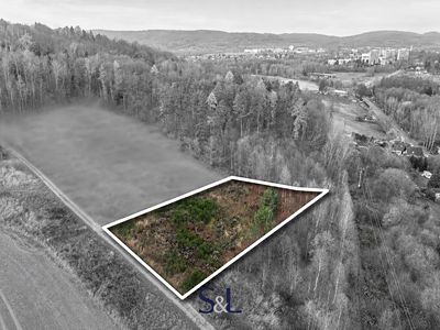 Prodej stavebního pozemku 2215 m²