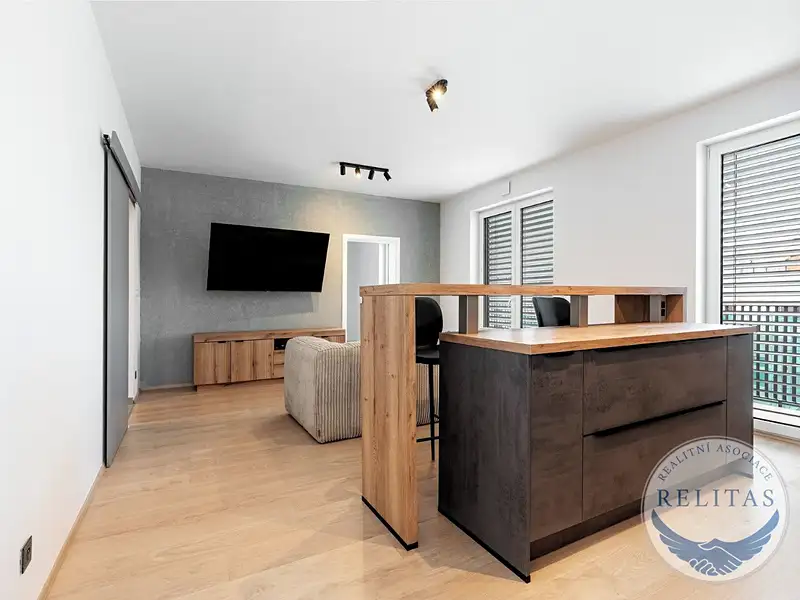 Prodej bytu 4+kk 86 m², Kladno – náhled fotky 3