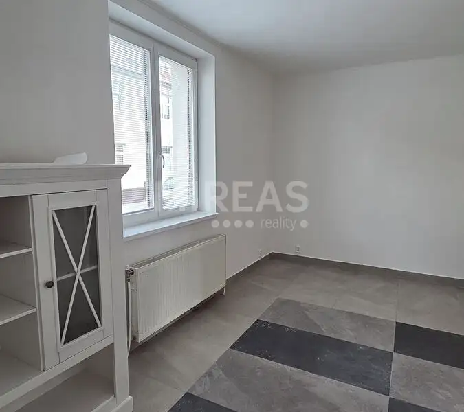 Pronájem rodinného domu 150 m², pozemek 190 m², Nymburk – náhled fotky 3