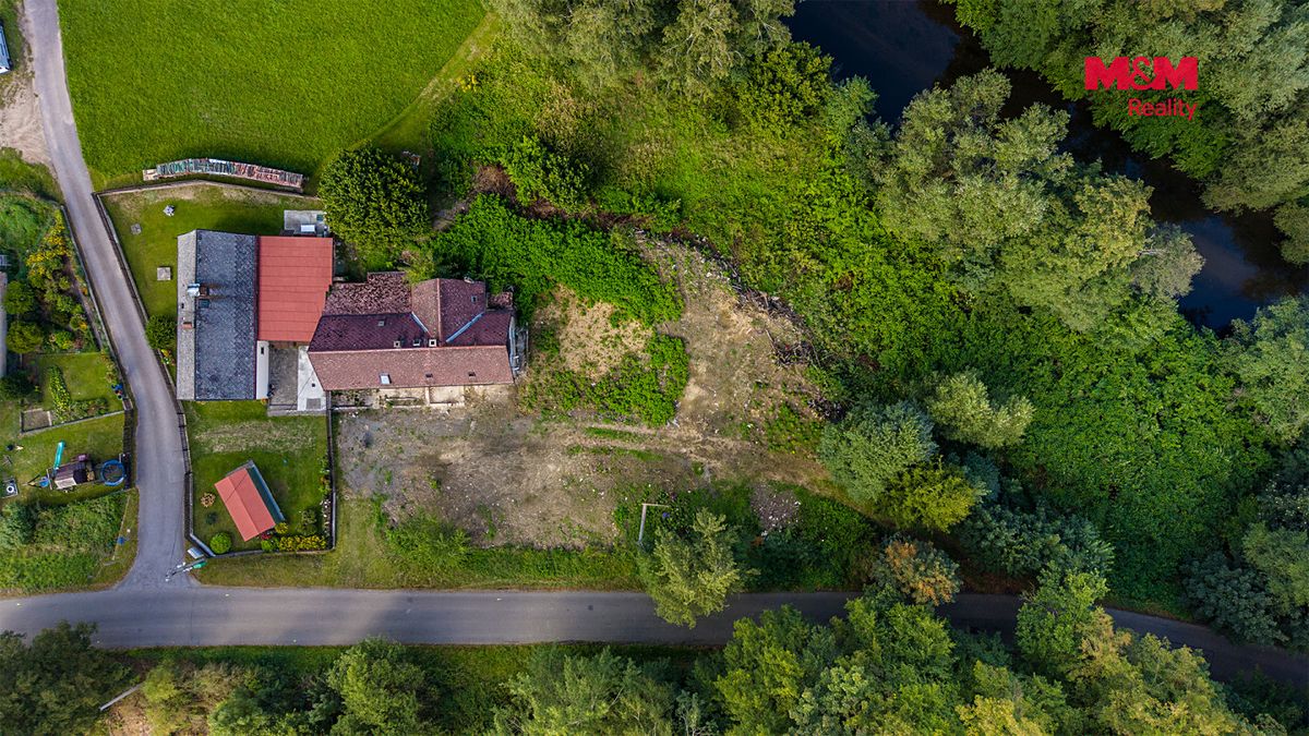 Prodej rodinného domu 192 m², pozemek 1410 m² – fotografie 5