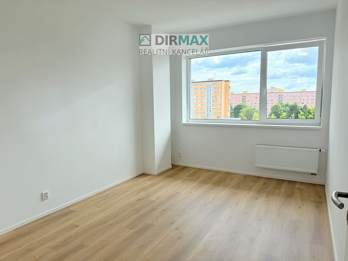 Pronájem bytu 2+kk 65 m² – fotografie 3