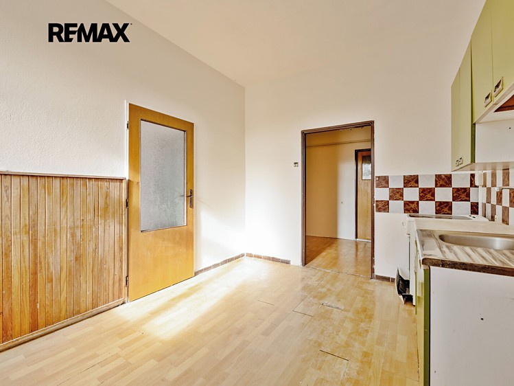 Pronájem bytu 2+1, 66 m² (3 z 11)