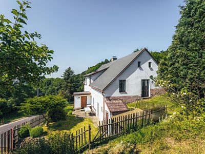 Prodej rodinného domu 190 m², pozemek 762 m²