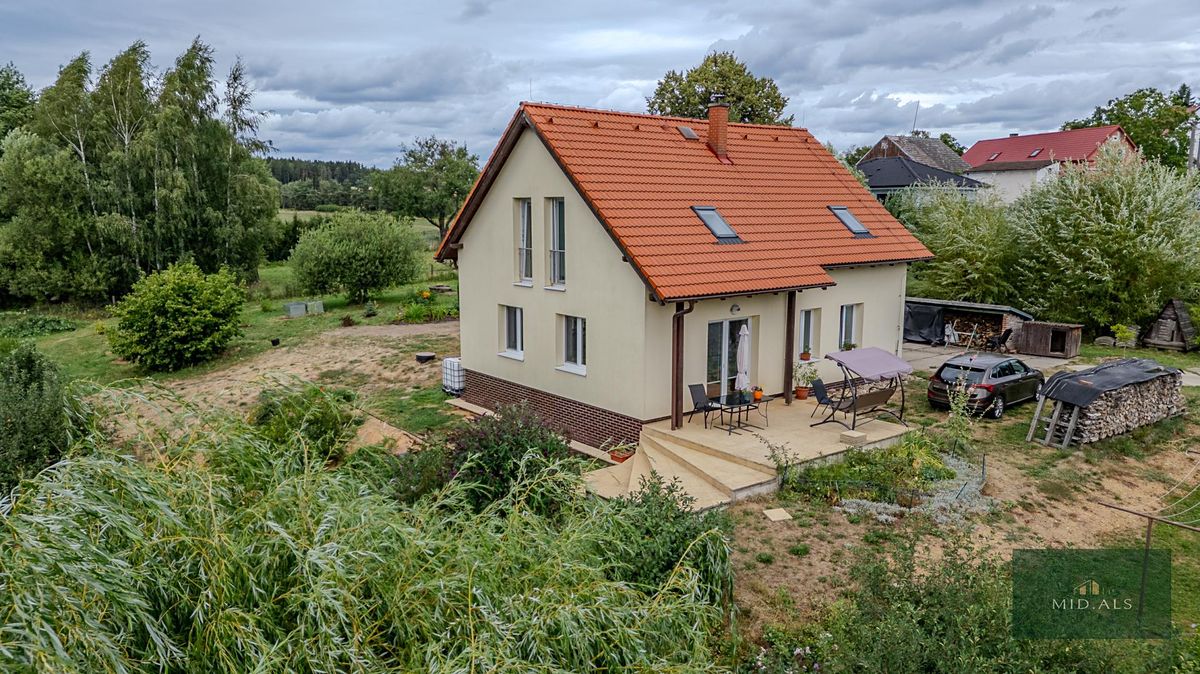 Prodej rodinného domu 132 m², pozemek 5154 m² – fotografie 3