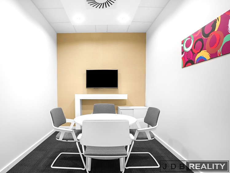 Pronájem komerčního prostoru, 75 m² (6 z 13)