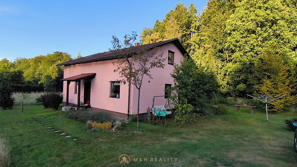 Prodej rodinného domu 164 m², pozemek 2158 m²