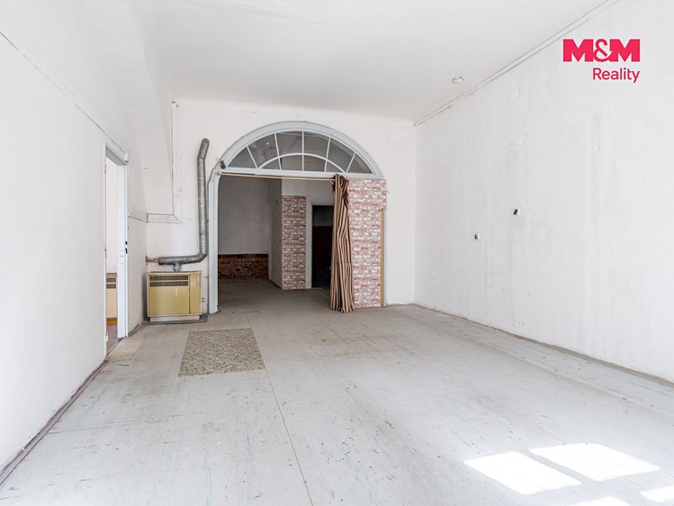 Комерційне приміщення на продаж, 108 м² (5 з 20)