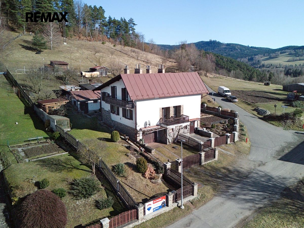 Prodej rodinného domu 134 m², pozemek 837 m² – fotografie 3