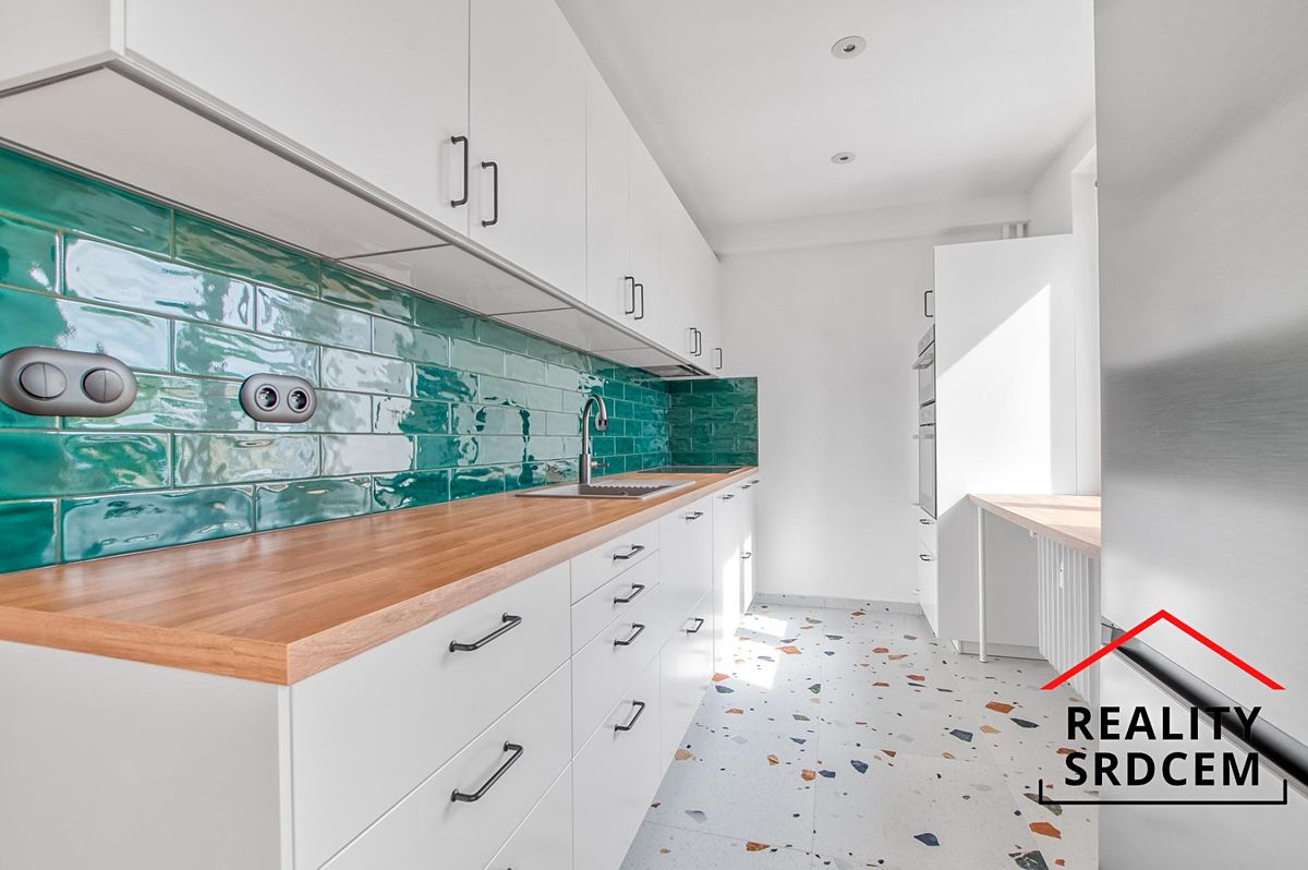 Pronájem bytu 2+1 56 m² – fotografie 3