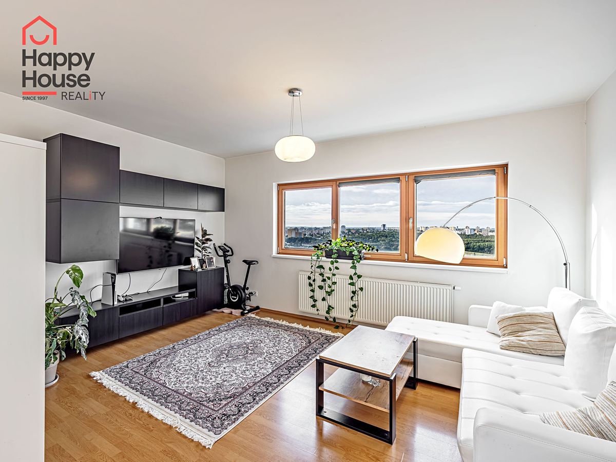 Pronájem bytu 2+kk 72 m² – fotografie 3