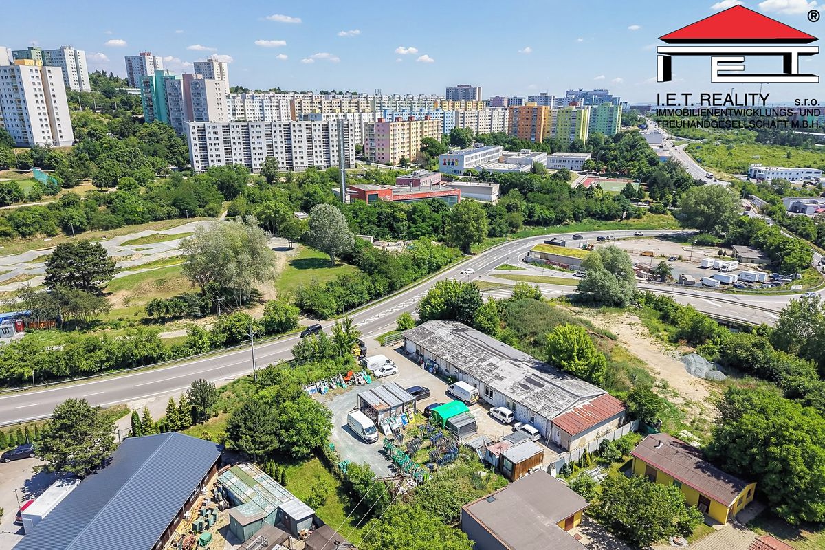 Prodej komerčního pozemku 1973 m² – fotografie 2
