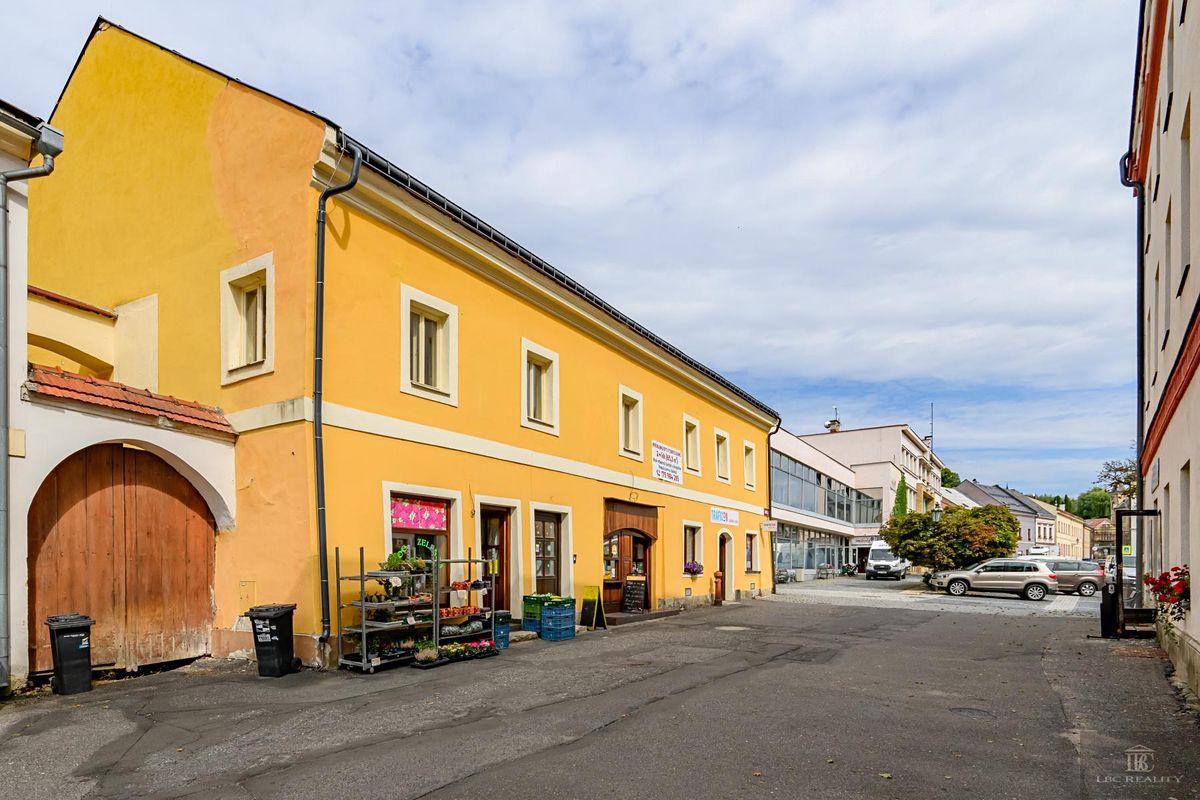 Prodej činžovního domu 390 m² – fotografie 2