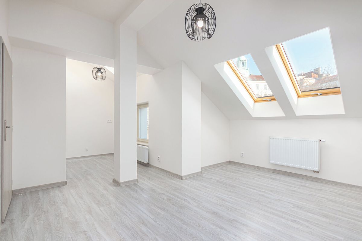 Pronájem bytu 1+kk 35 m²
