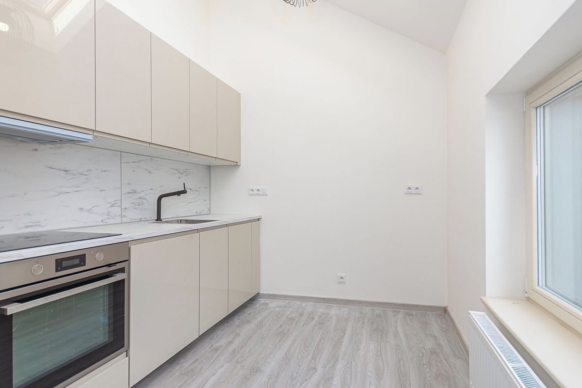 Pronájem bytu 1+kk 35 m² – fotografie 3