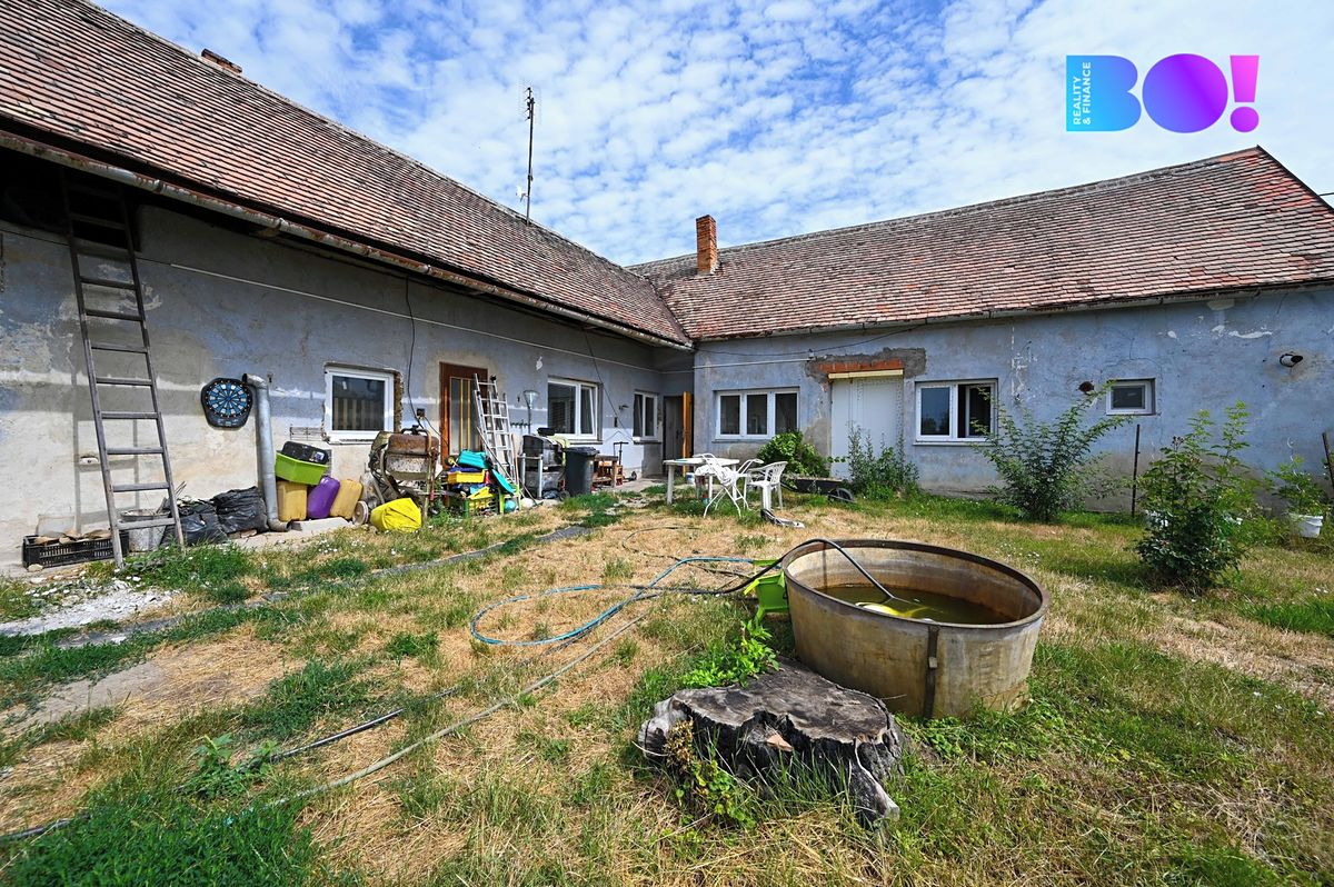 Prodej rodinného domu 85 m², pozemek 736 m² – fotografie 2