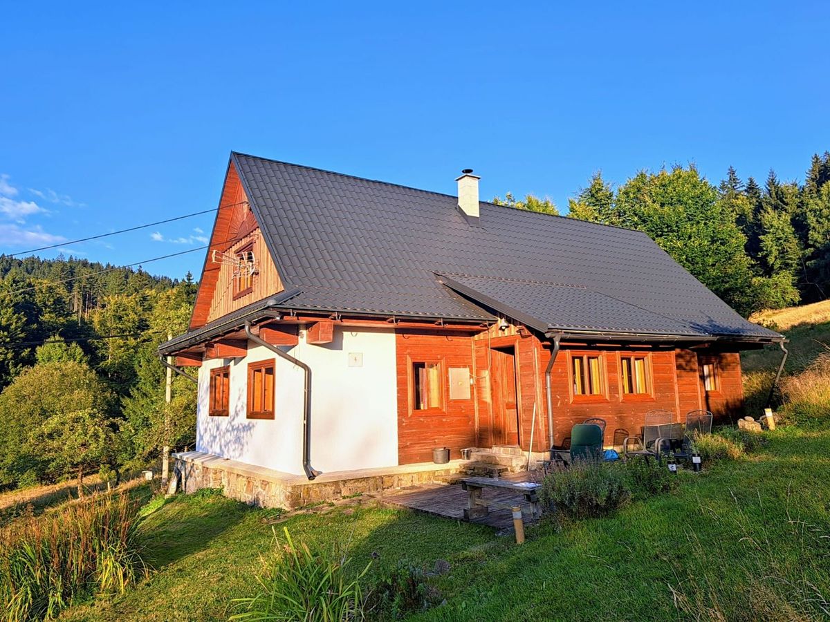 Prodej rodinného domu 150 m², pozemek 45000 m² – fotografie 3