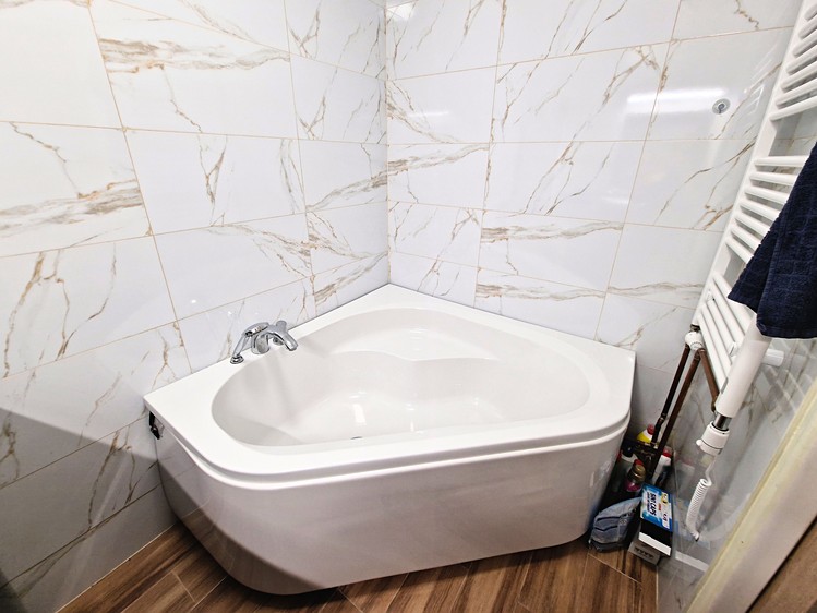 Квартира 4+kk на продаж, 98 м² (9 з 16)