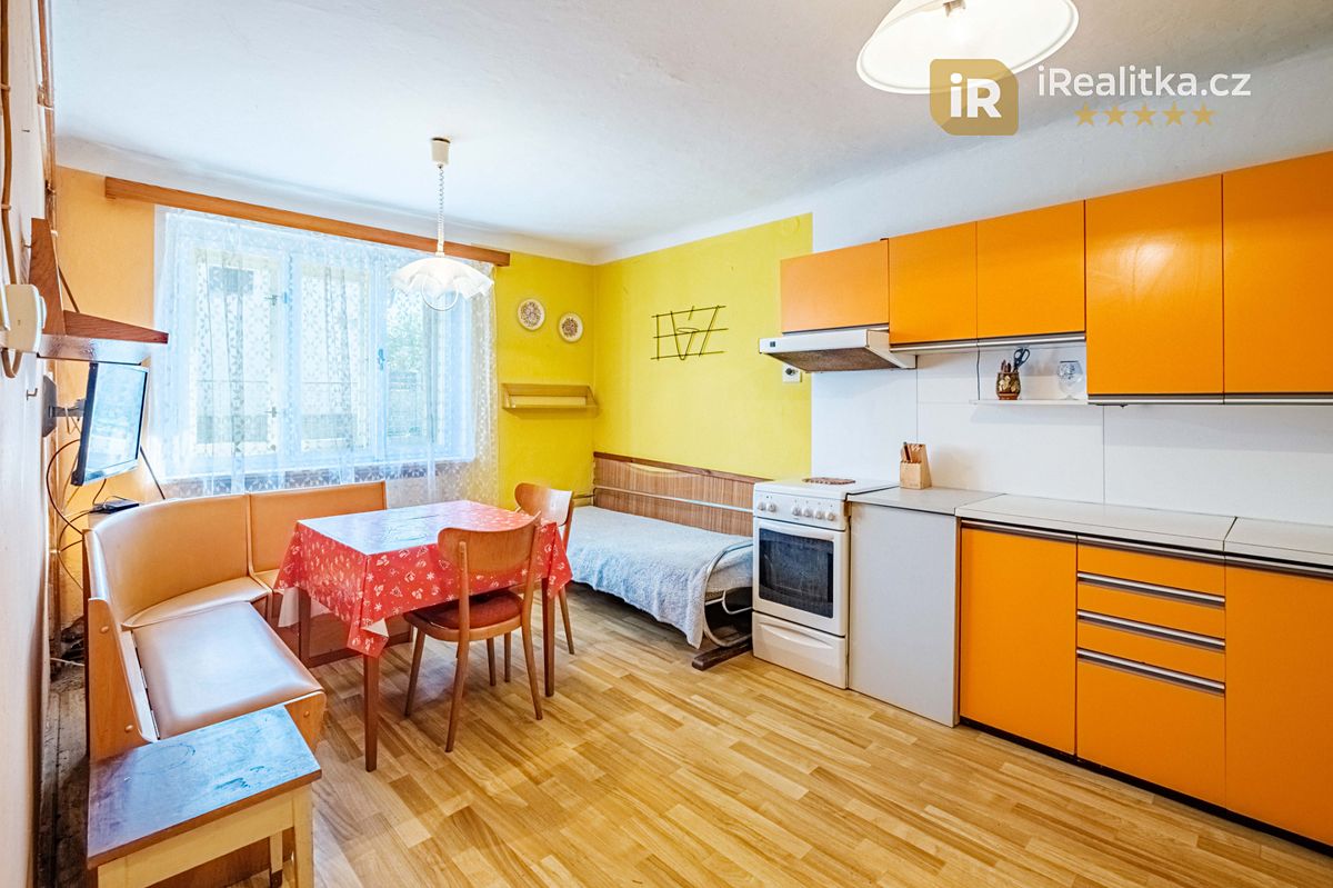 Prodej rodinného domu 88 m², pozemek 281 m² – fotografie 3