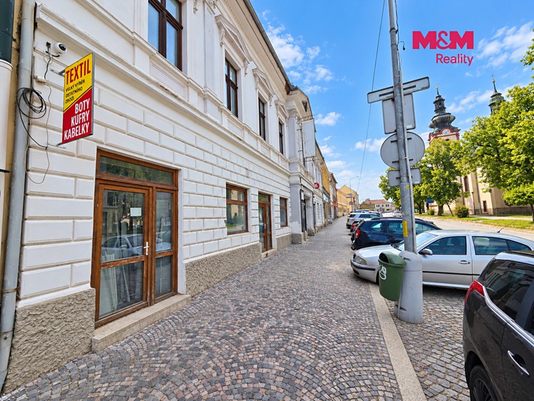 Pronájem komerčního prostoru, 74 m² (3 z 8)