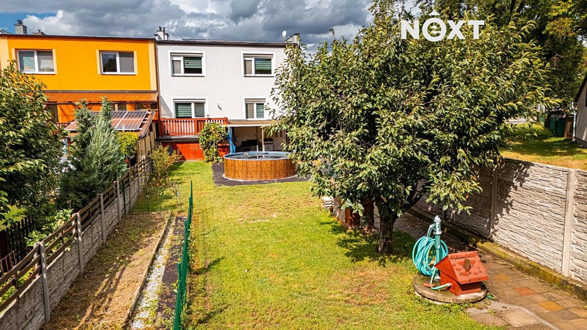 Prodej rodinného domu 216 m², pozemek 447 m² – fotografie 4