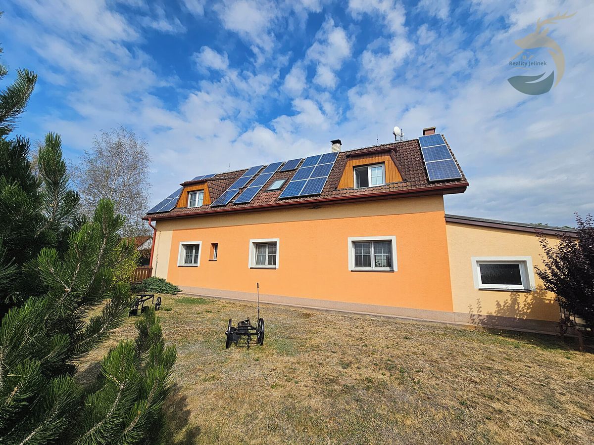 Prodej rodinného domu 148 m², pozemek 915 m² – fotografie 5