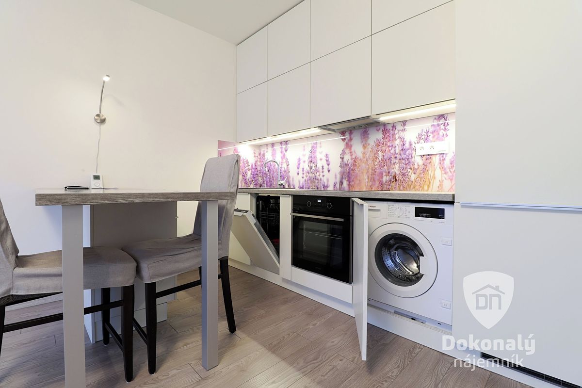 Pronájem bytu 1+kk 34 m² – fotografie 5