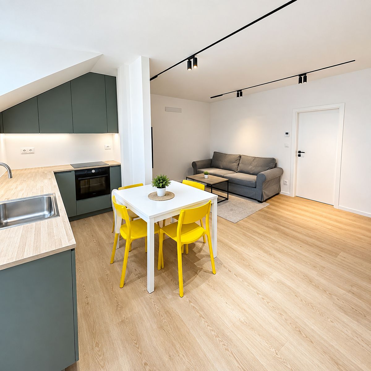 Pronájem bytu 3+kk 70 m²