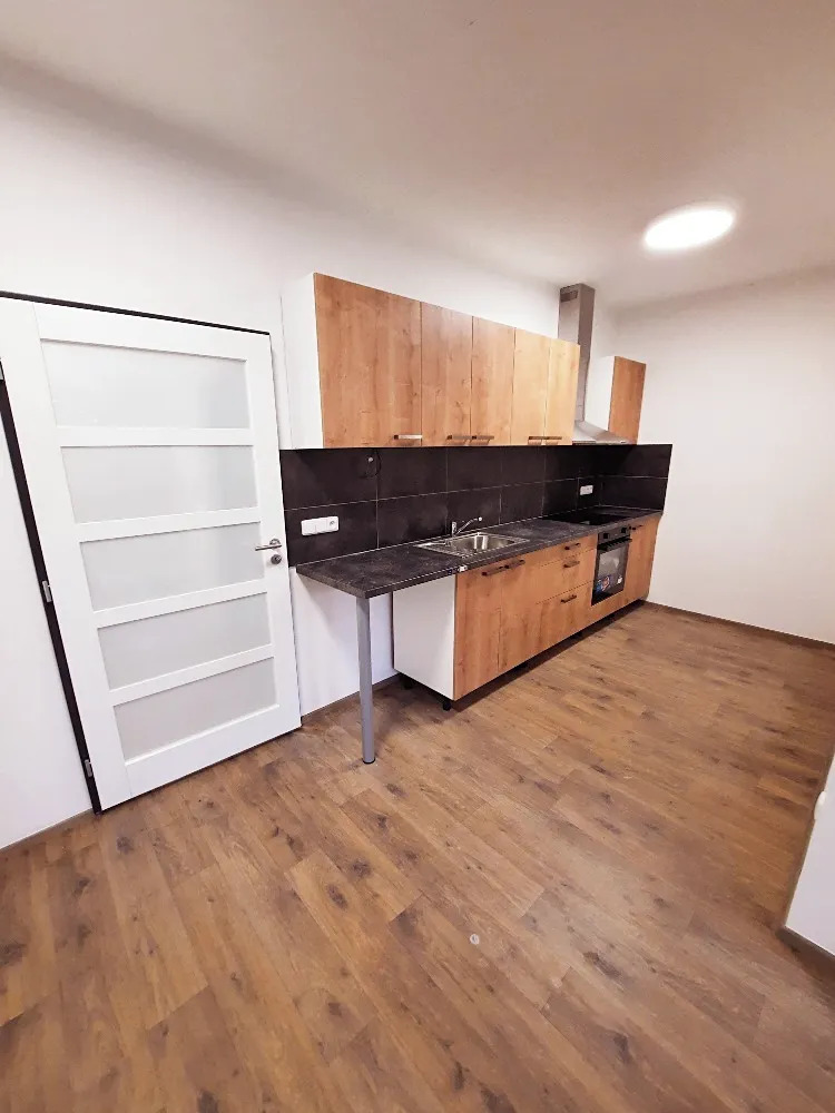 Pronájem bytu 2+kk 45 m²