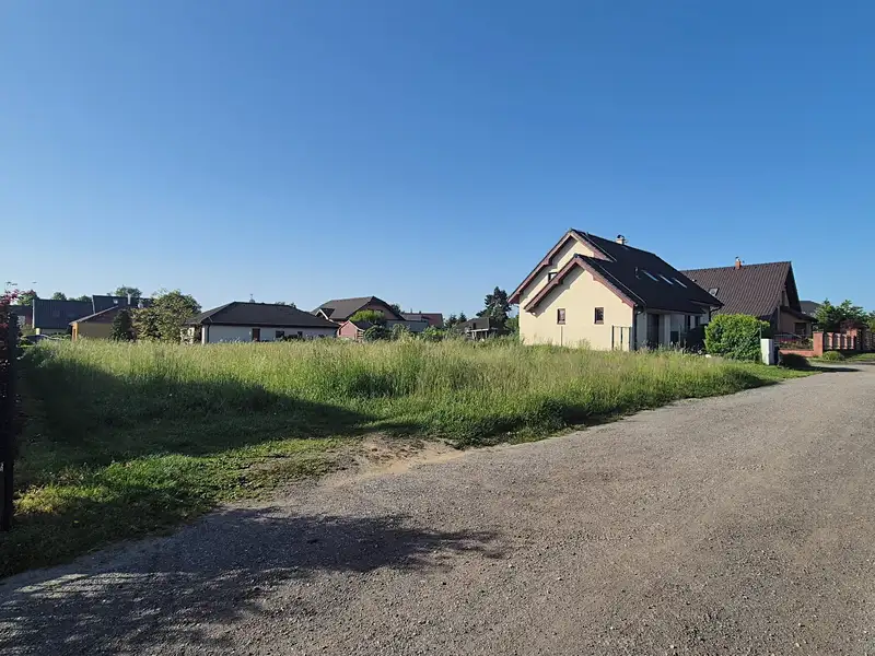Prodej stavebního pozemku 859 m², Hlučín – náhled fotky 2