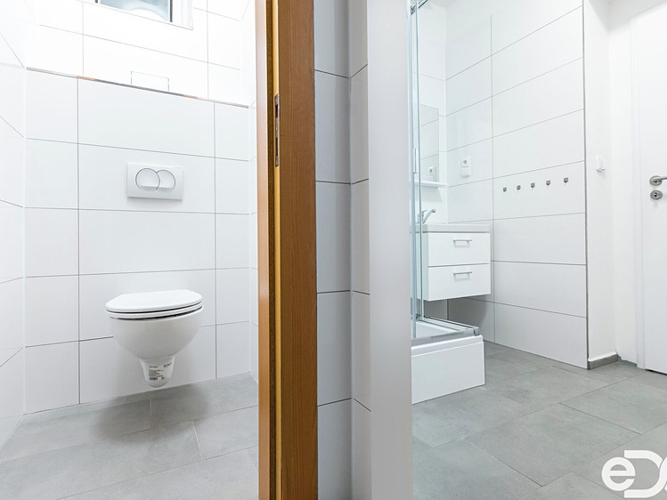 Pronájem bytu 3+kk, 99 m² (3 z 17)