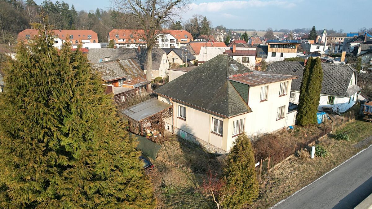 Prodej rodinného domu 179 m², pozemek 531 m²