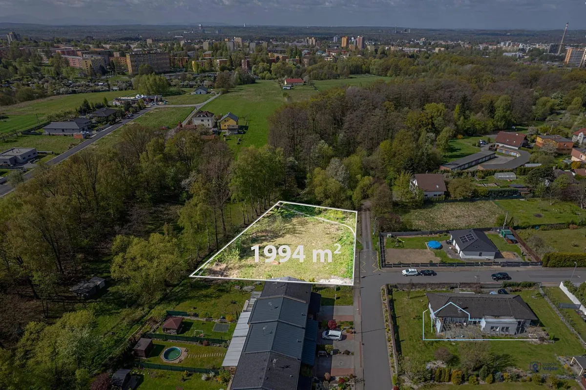 Prodej stavebního pozemku 1994 m²