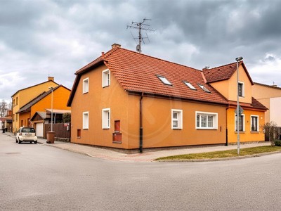 Prodej  rodinného domu 160 m², pozemek 261 m²