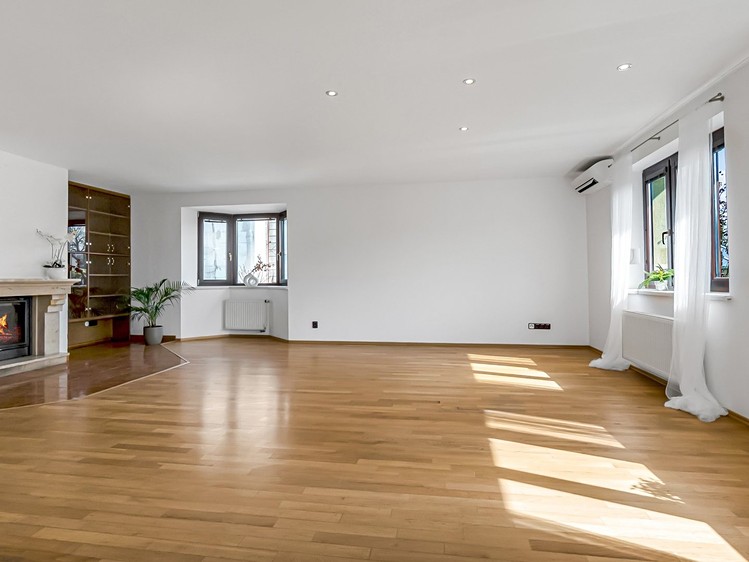 Haus zum Kauf, 286 m² (5 von 46)