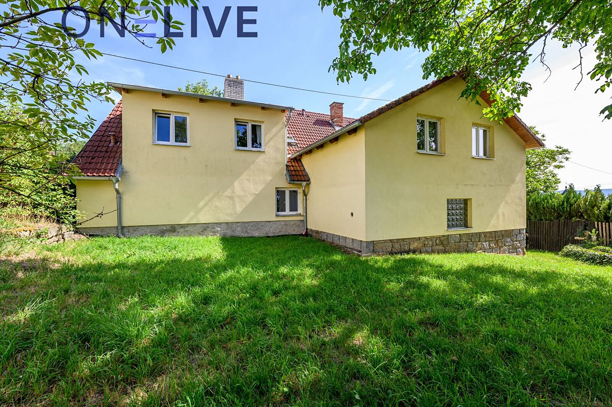 Prodej rodinného domu 234 m², pozemek 1080 m² – fotografie 3