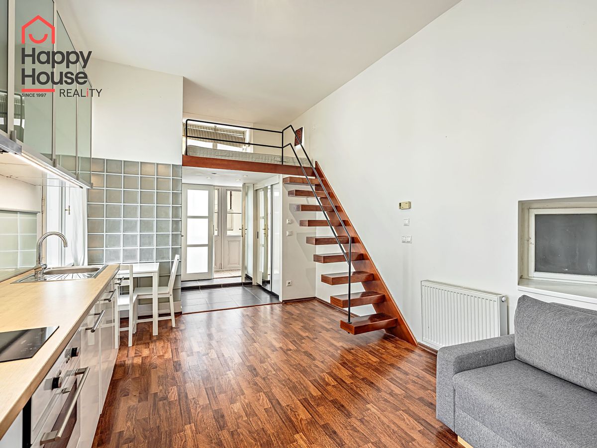 Pronájem bytu 1+kk 37 m²