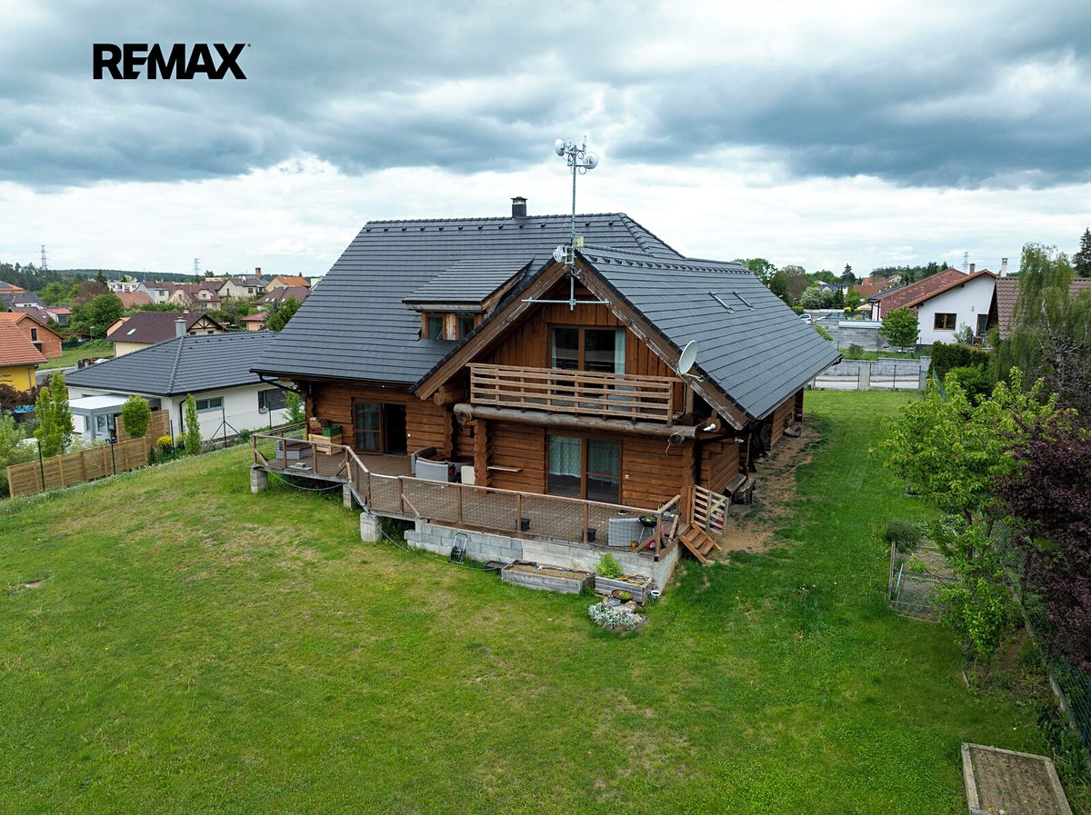 Prodej rodinného domu 310 m², pozemek 1407 m² – fotografie 5