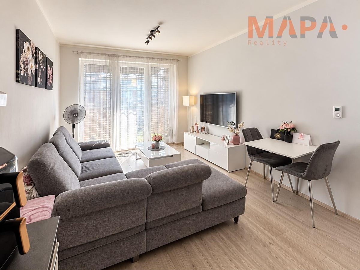 Pronájem bytu 2+kk 52 m² – fotografie 2