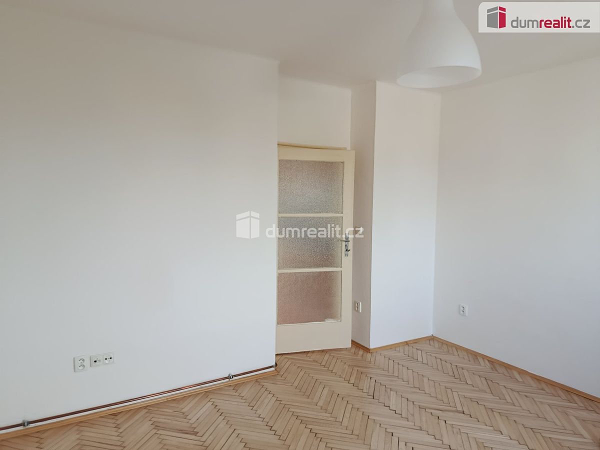 Pronájem bytu 2+kk 39 m² – fotografie 2