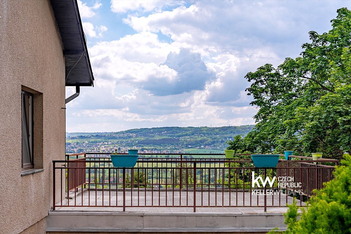 Prodej rodinného domu 281 m², pozemek 1484 m² – fotografie 4