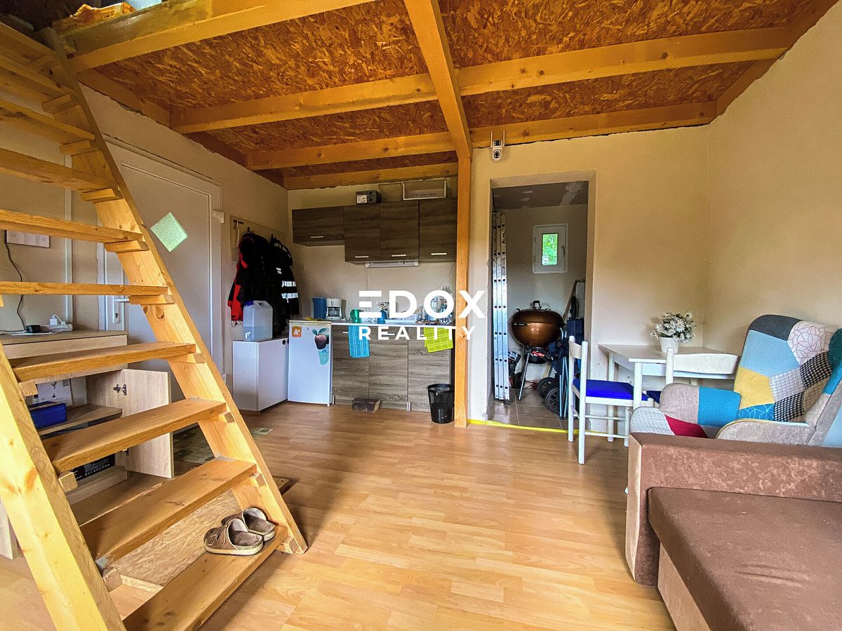 Prodej chaty 25 m², pozemek 400 m² – fotografie 2