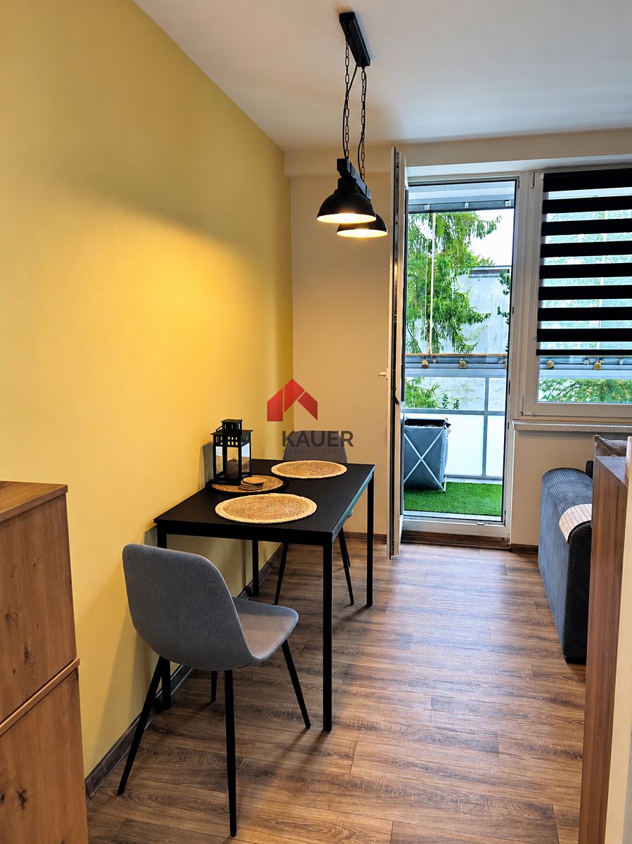Pronájem bytu 2+kk 52 m² – fotografie 3