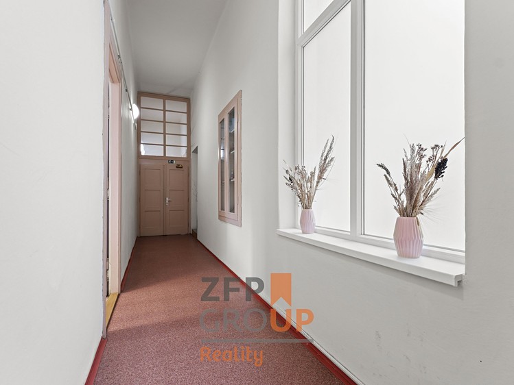 Будинок на продаж, 1 200 м² (27 з 36)