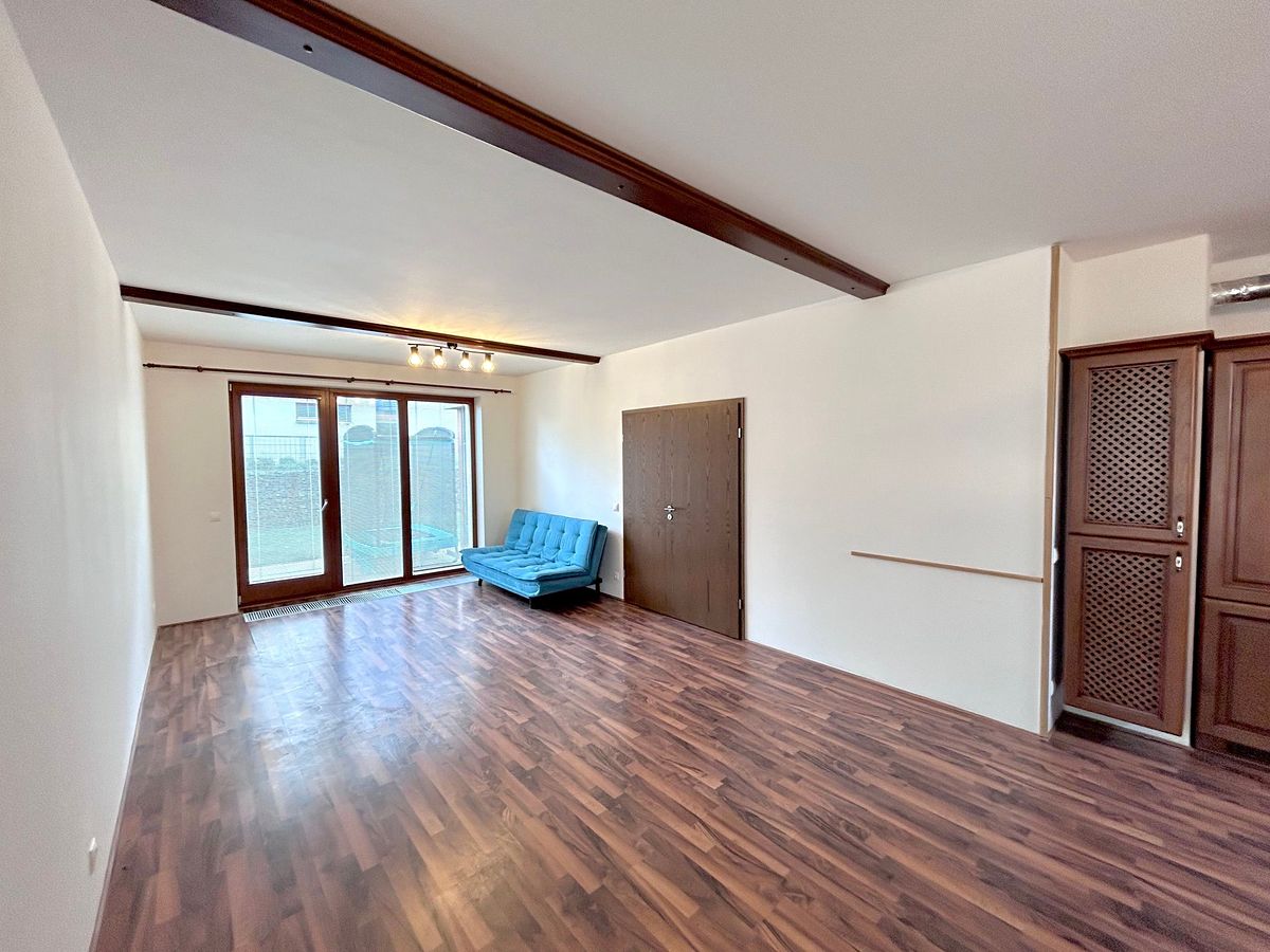 Pronájem bytu 3+kk 82 m² – fotografie 4