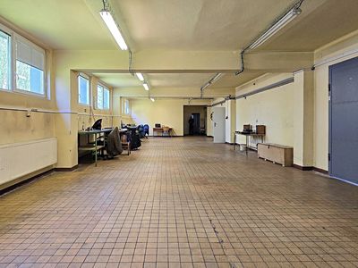 Pronájem obchodního prostoru 442 m²