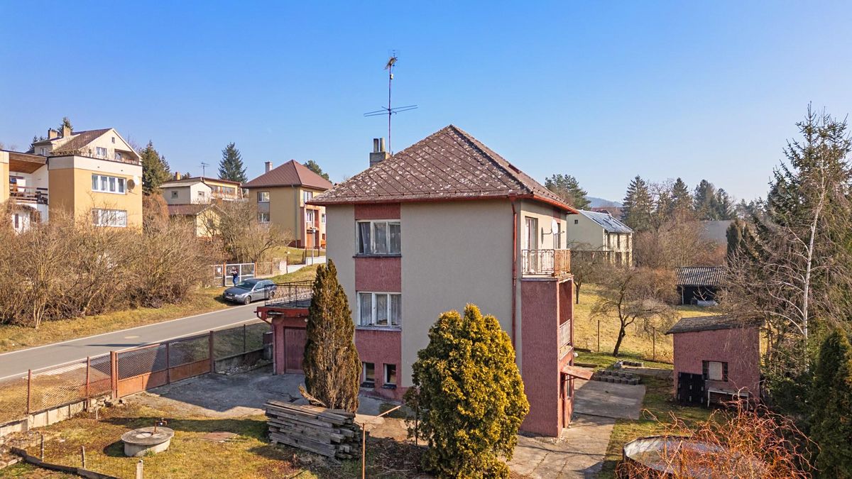 Prodej rodinného domu 180 m², pozemek 775 m² – fotografie 5