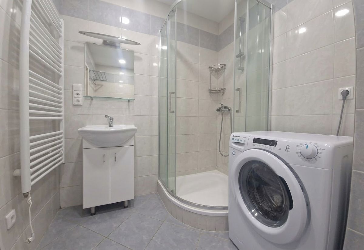 Pronájem bytu 2+kk 40 m² – fotografie 4