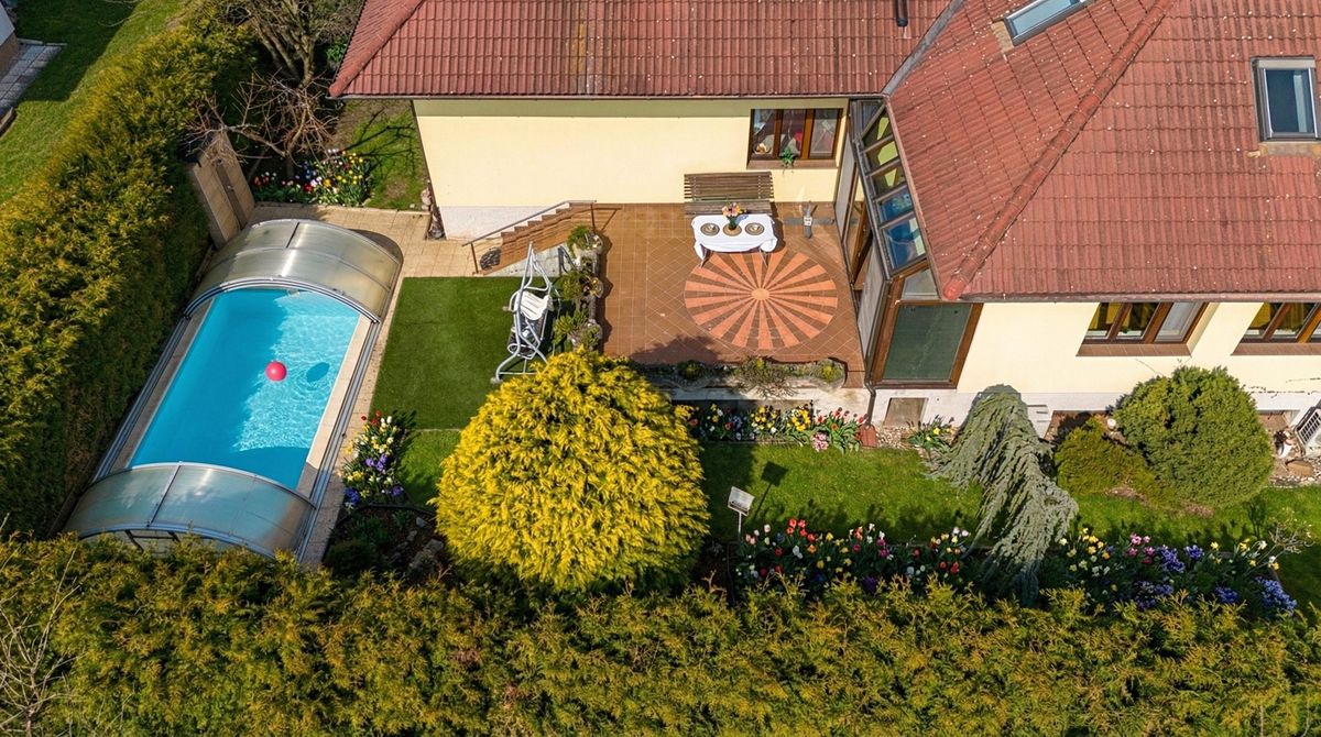 Prodej rodinného domu 286 m², pozemek 722 m²