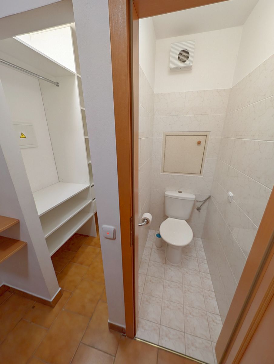 Pronájem bytu 1+1 56 m² – fotografie 5